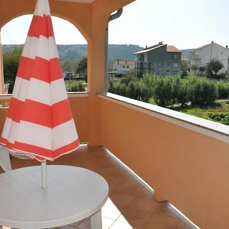 Apartment With A Parking Space Lopar, Rab - 16680