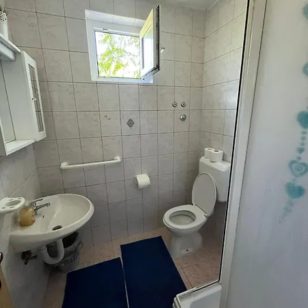 Apartment With A Parking Space Lopar, Rab - 16680