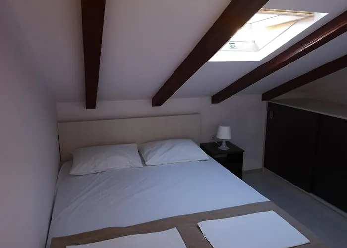 アパート With Parking Space Lopar, Rab - 16680 *