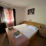 Apartament With Parking Space Lopar, Rab - 16680 Lopar