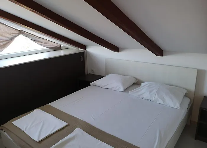 Apartament With Parking Space Lopar, Rab - 16680 Lopar