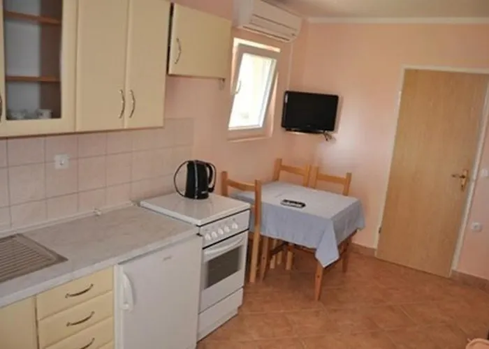 With Parking Space Lopar, Rab - 16680 Apartament Lopar