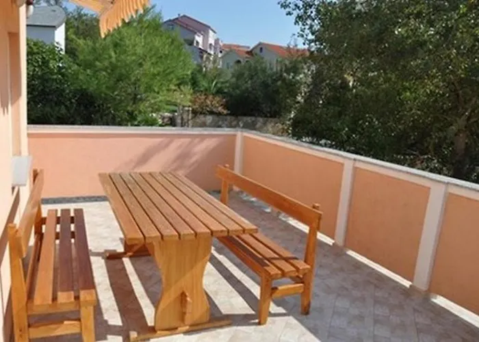 Apartament With Parking Space Lopar, Rab - 16680 *