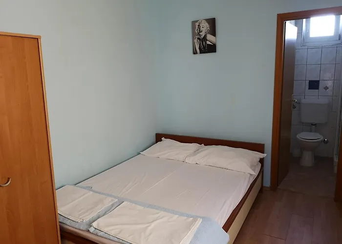 With Parking Space Lopar, Rab - 16680 Apartament
